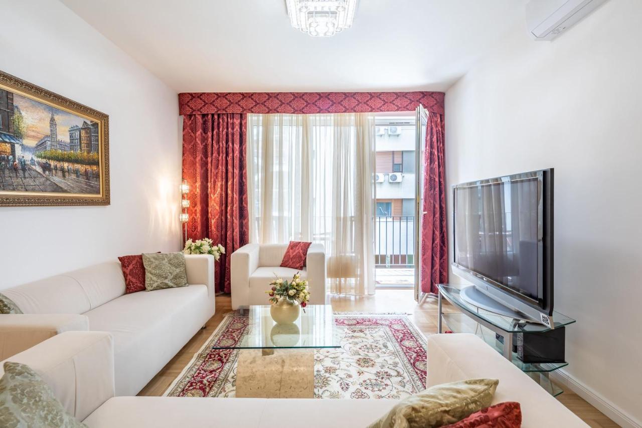 Homey Apartment With Ac And Balcony Budapest Exteriör bild